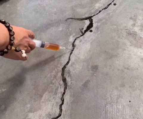 鄂托克混凝土裂缝修补技术详解​